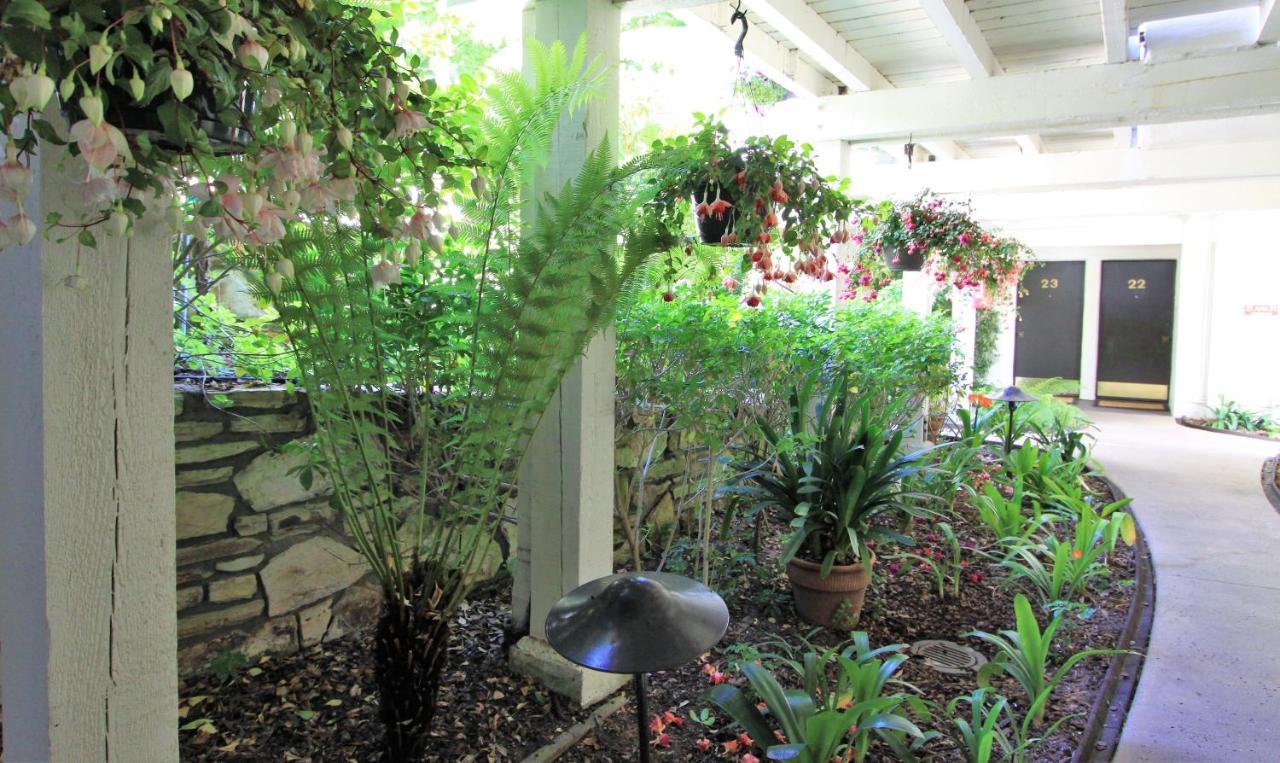 Lobos Lodge Carmel-by-the-Sea Bagian luar foto