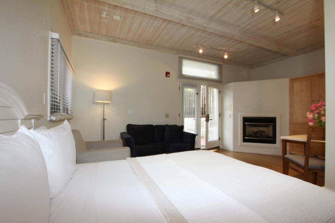 Lobos Lodge Carmel-by-the-Sea Bagian luar foto